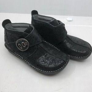 Alegria black size 5 shoe